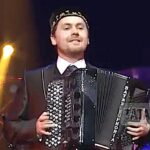 Баянист Айдар Гайнуллин отмечает 45-летие